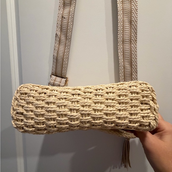 Spring/Summer 🌸 Cream Woven Shoulder Bag Adjustable Strap - Picture 4 of 6